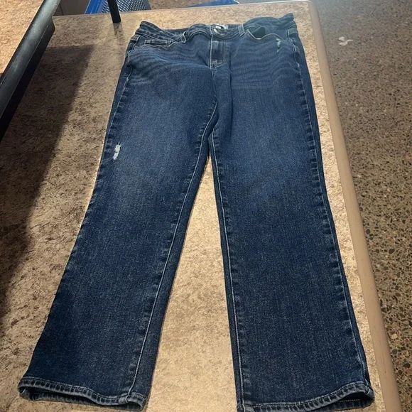 PAIGE Bridgette Jeans - Picture 5 of 5